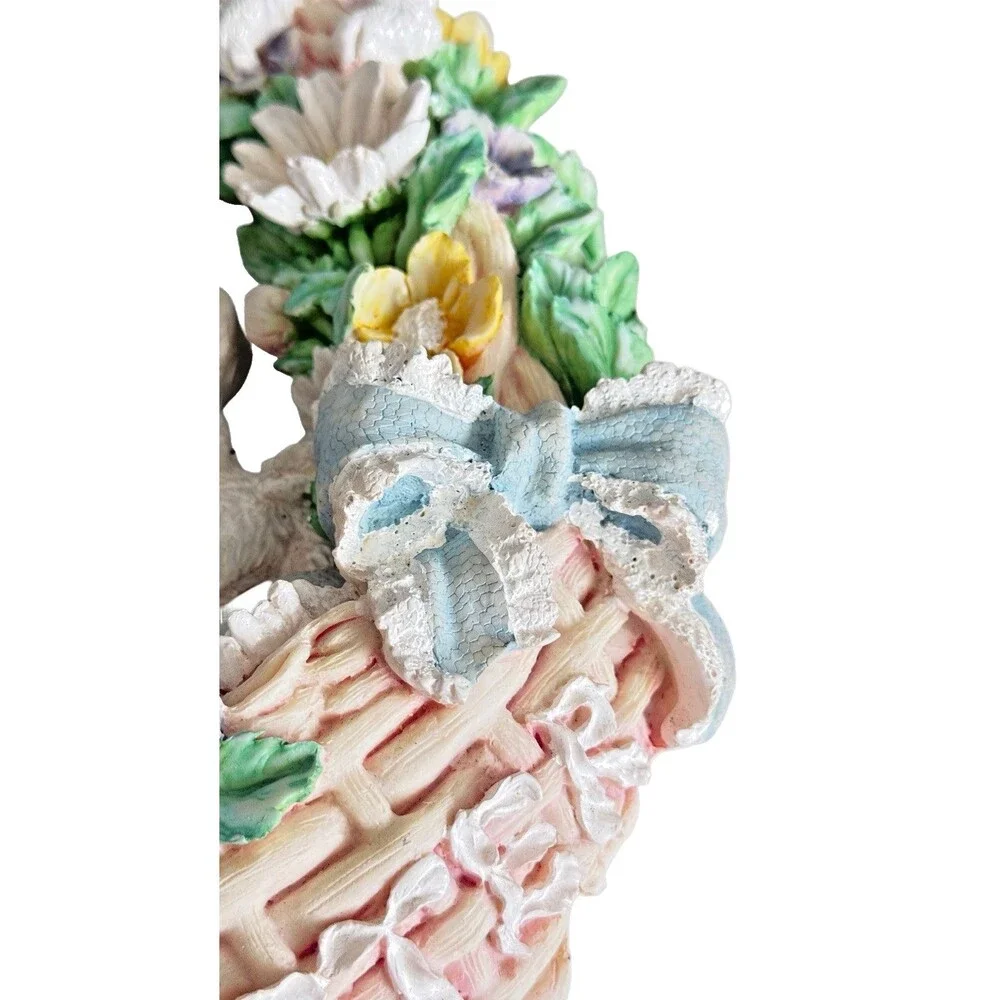 York 1996 Easter Bunny Wreath Figurine House of Lloyd Spring Basket Eggs Pastel